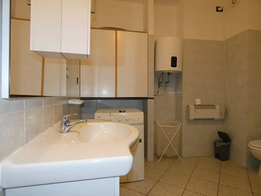 Immagine 8 di Loft/Open space in affitto  in Vico Malatti 5 a Genova