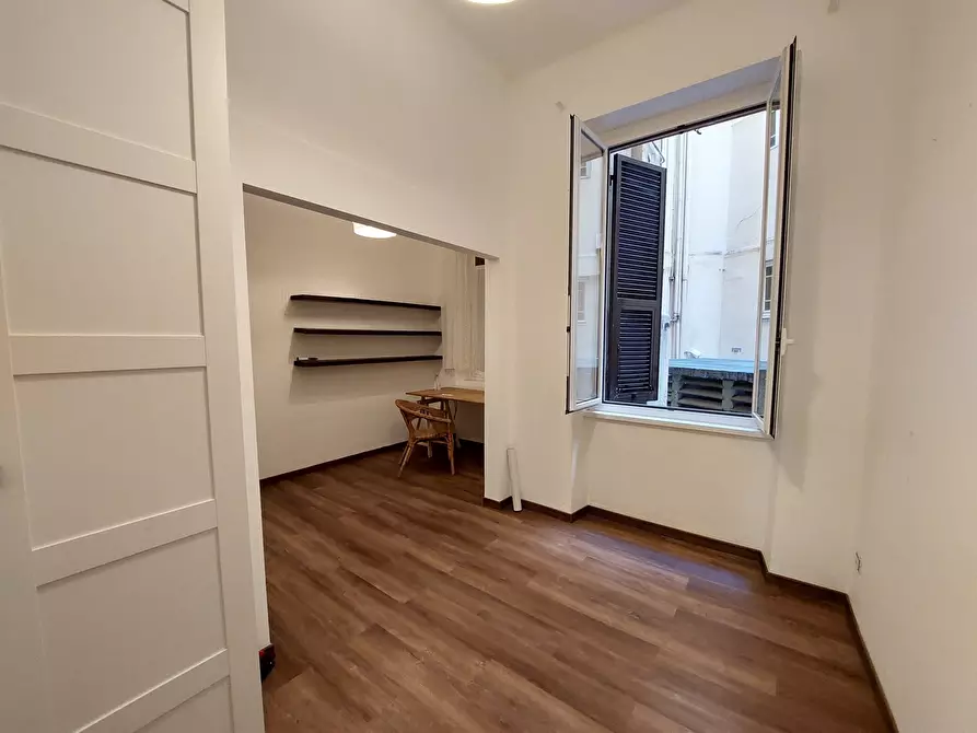 Immagine 18 di Trilocale in vendita  in Corso Magenta a Genova