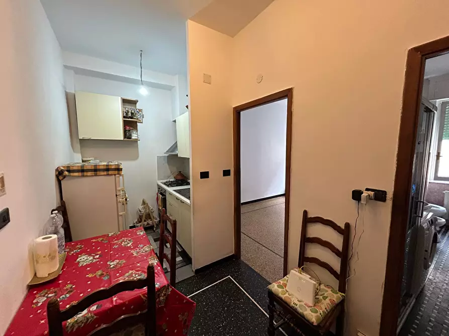 Immagine 5 di Bilocale in vendita  a Genova