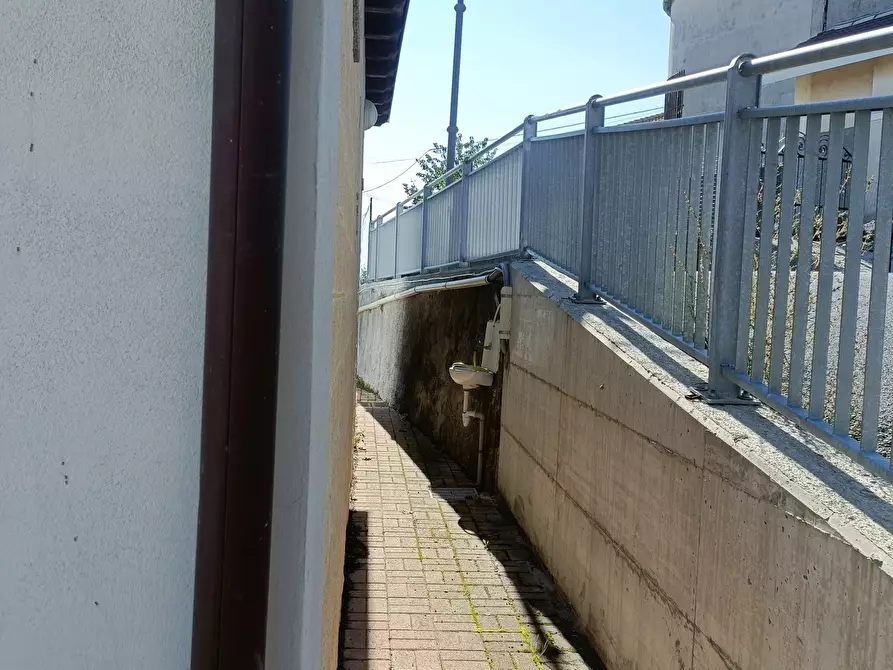 Immagine 8 di Garage in vendita  in Via Nuova Cantalupo 1 a Varazze