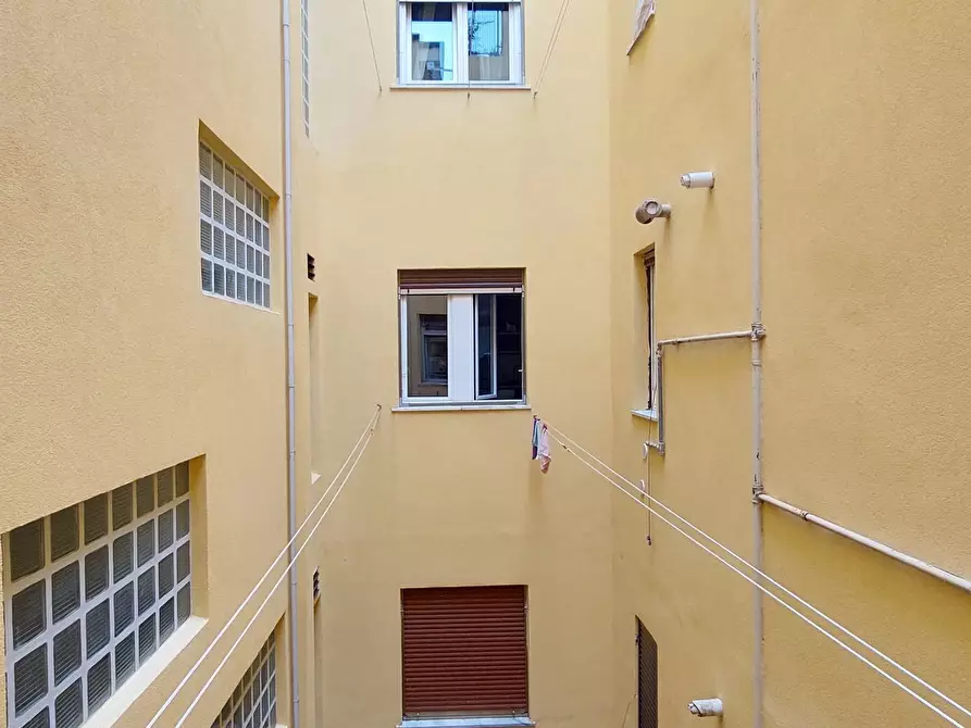 Immagine 43 di Quadrilocale in vendita  in Via Sturla 54 a Genova