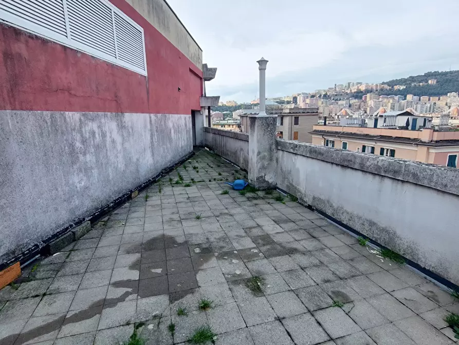 Immagine 33 di Trilocale in vendita  in Passo della Zebra a Genova