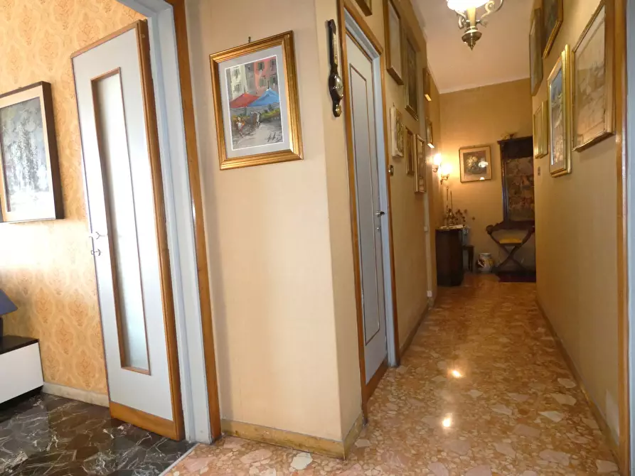 Immagine 17 di Quadrilocale in vendita  in Via Guglielmo Oberdan 26A a Genova