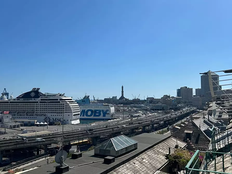 Immagine 1 di Pentalocale in vendita  in Via di Fassolo 3 a Genova