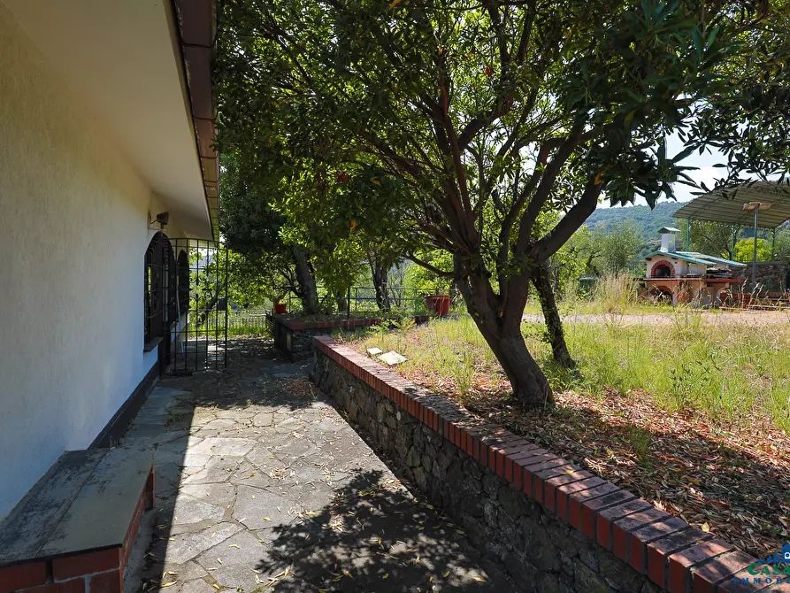 Immagine 17 di Villa in vendita  in Via Livio Canale 72 a Varazze