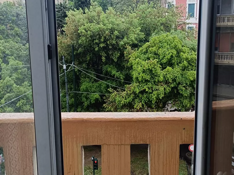 Immagine 1 di Appartamento in vendita  in Via Cornigliano 34 a Genova