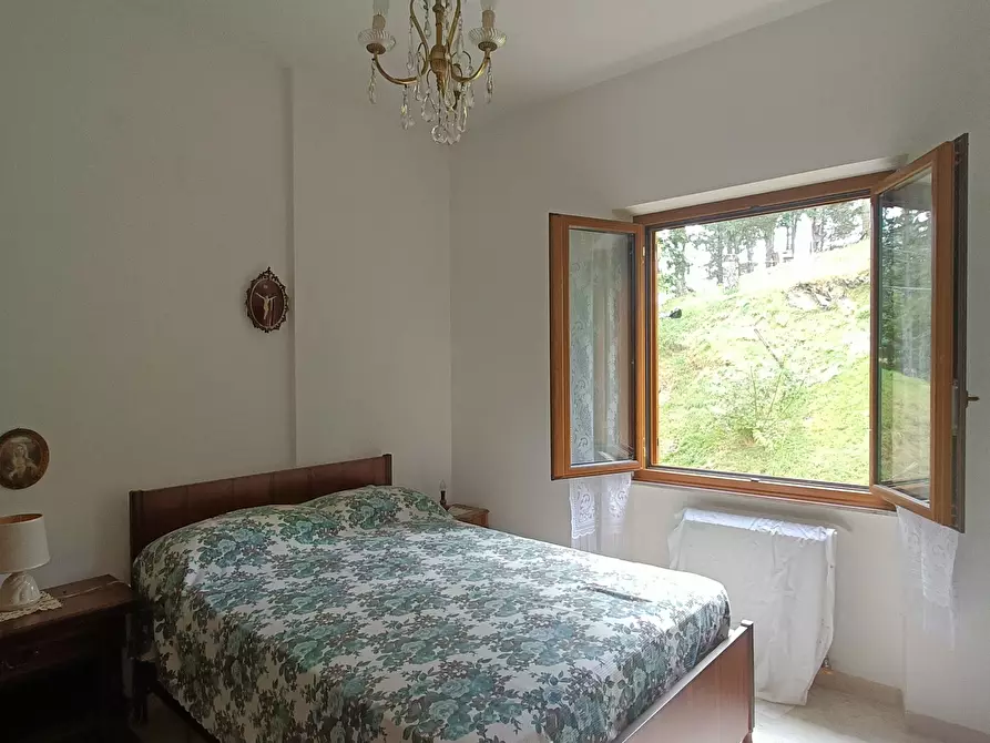 Immagine 32 di Appartamento in vendita  in Via Casoni a Rocchetta Di Vara