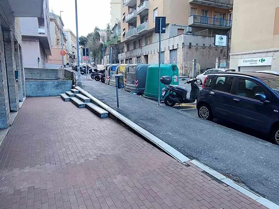 Immagine 37 di Trilocale in vendita  in Via Leonardo Montaldo 24 a Genova
