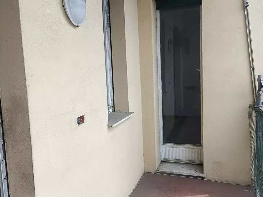 Immagine 8 di Appartamento in vendita  in Via dell'Acciaio 125 a Genova