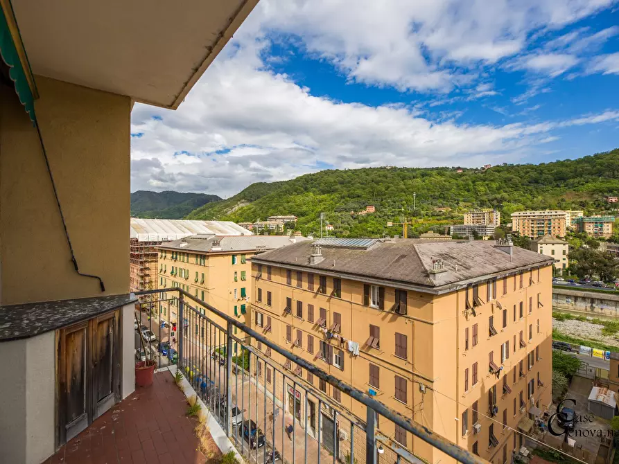 Immagine 1 di Appartamento in vendita  in Via Piacenza a Genova
