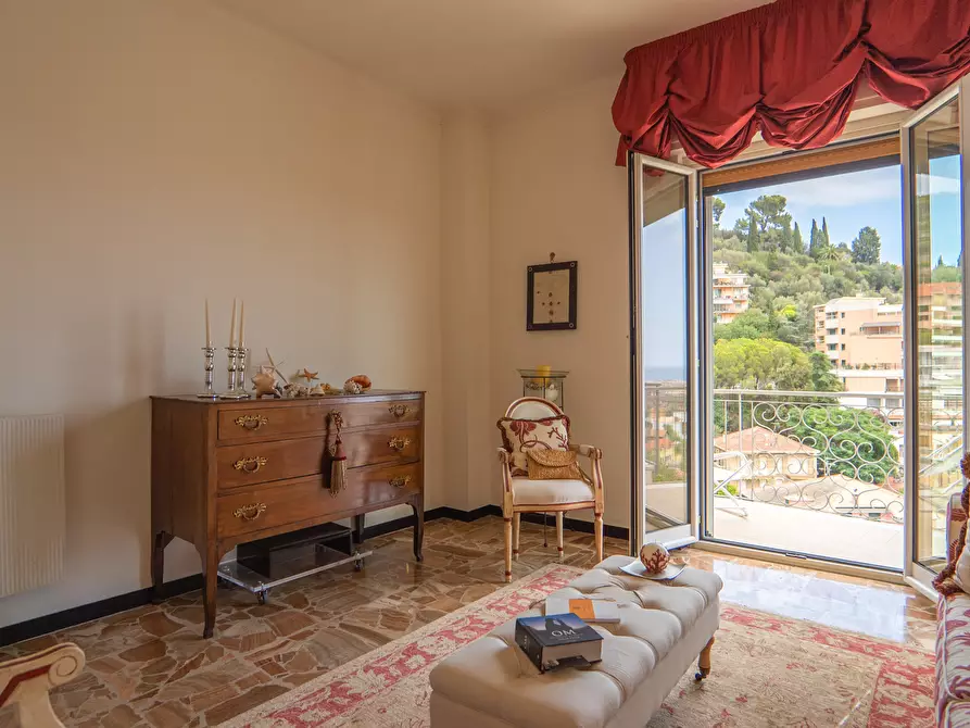 Immagine 5 di Trilocale in vendita  in Via tetti rossi a Alassio