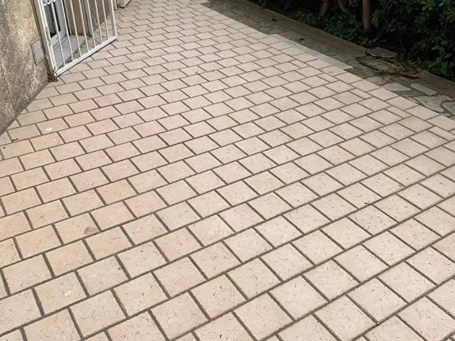 Immagine 16 di Trilocale in vendita  in Via Leonardo Da Vinci a Alassio