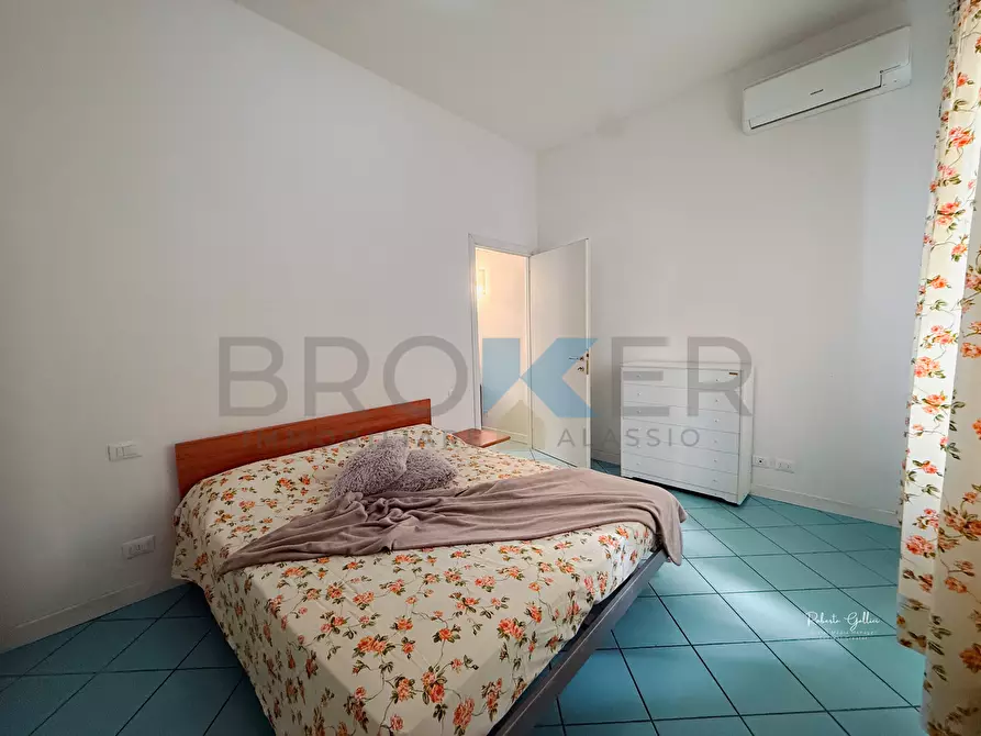 Immagine 6 di Bilocale in vendita  in Corso Europa a Alassio