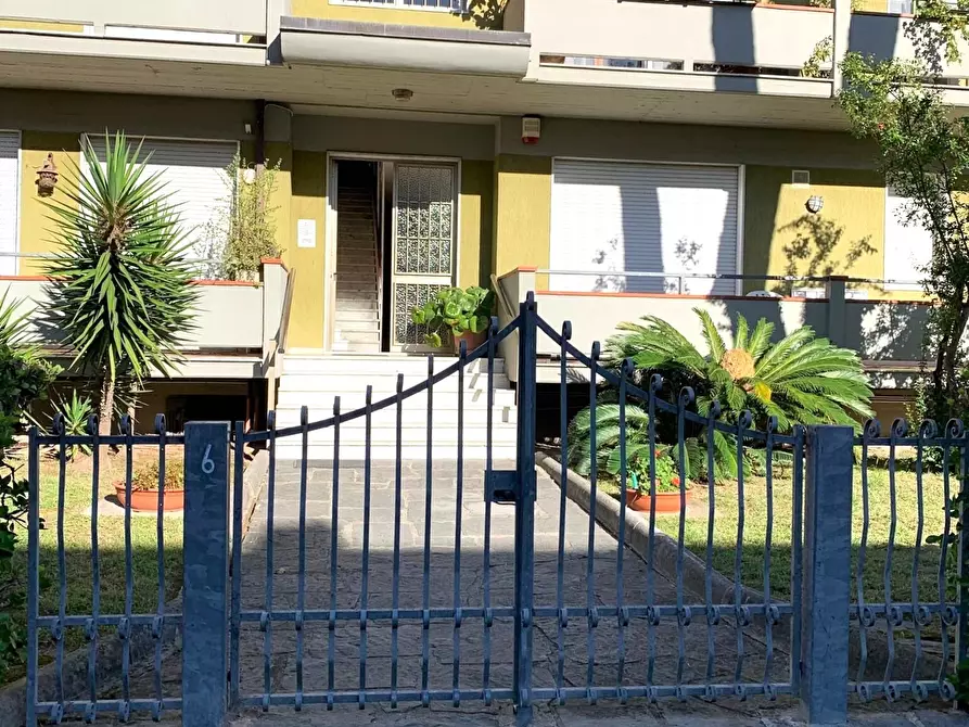 Immagine 3 di Quadrilocale in vendita  in Via Montecatini a Massa