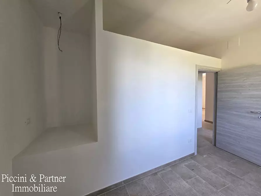 Immagine 32 di Rustico / casale in vendita  a Assisi