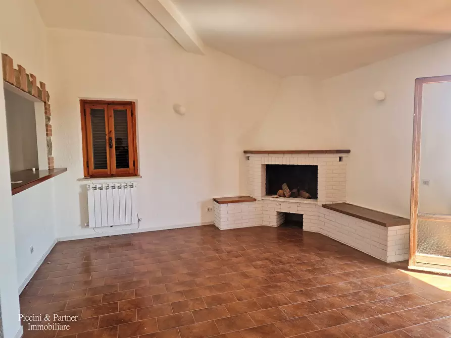 Immagine 19 di Pentalocale in vendita  in Via della Martinella 9A a Passignano Sul Trasimeno