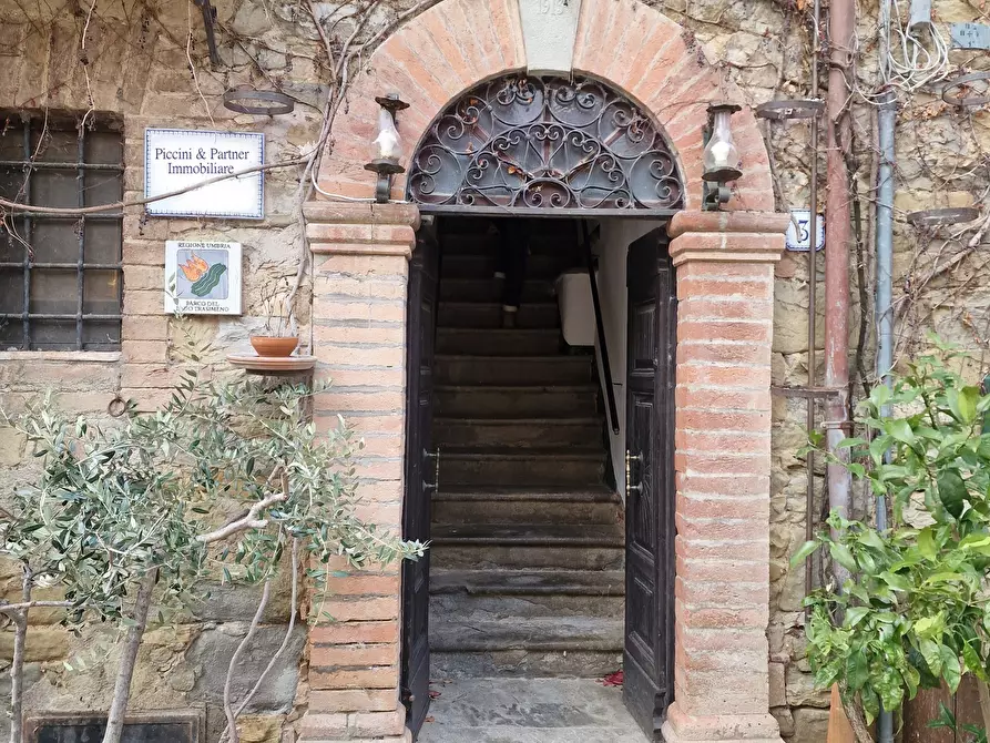 Immagine 2 di Bilocale in vendita  in Via Cenaioli a Magione