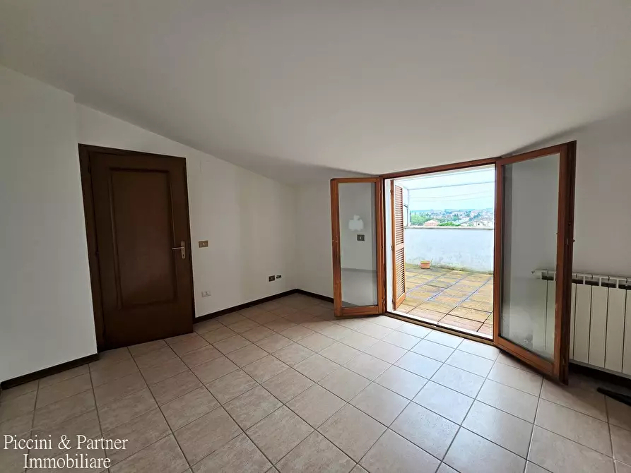 Immagine 39 di Quadrilocale in vendita  in Via dello Zucchero 24 a Perugia