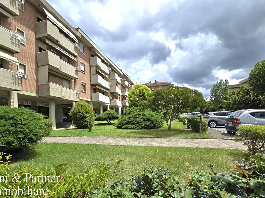 Immagine 51 di Pentalocale in vendita  in Viale Sempione a Città Di Castello