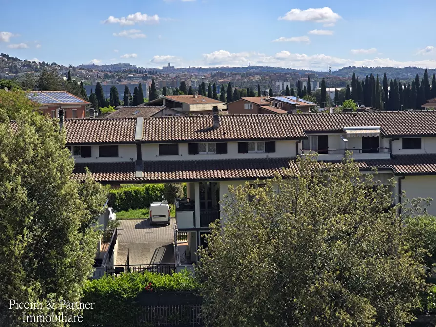 Immagine 29 di Quadrilocale in vendita  in Strada del Giglio a Perugia