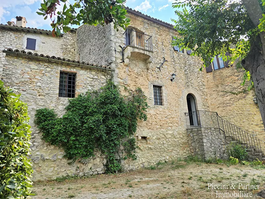 Immagine 3 di Rustico / casale in vendita  in Località Borgiano a Spoleto