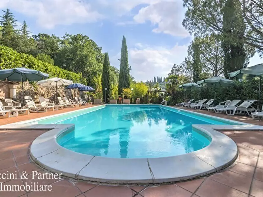 Immagine 13 di Albergo/B&B/Residence in vendita  a Magione