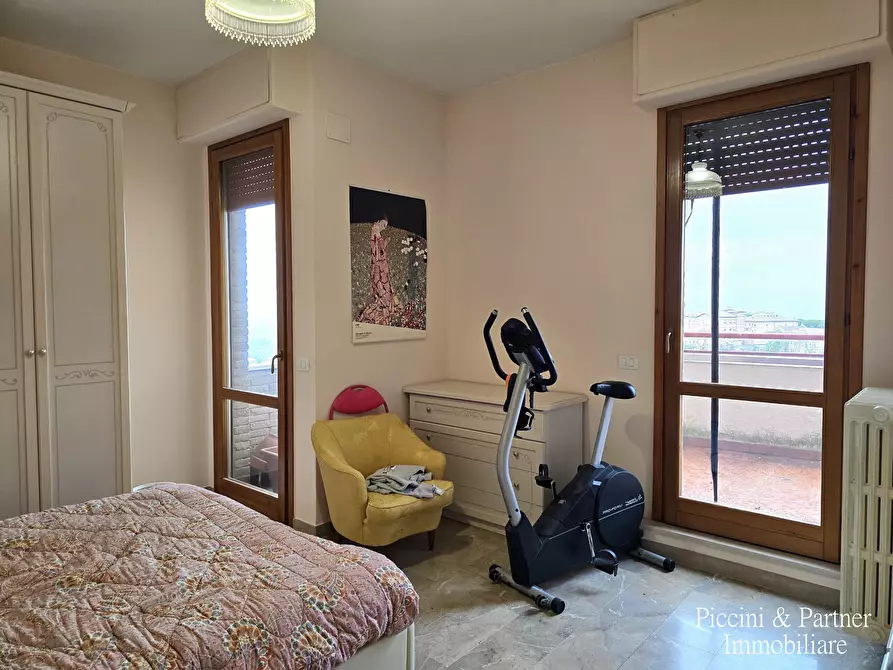 Immagine 41 di Pentalocale in vendita  in Via Frà Bevignate 14 a Perugia