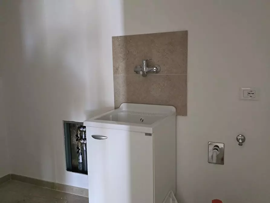 Immagine 49 di Rustico / casale in vendita  a Assisi