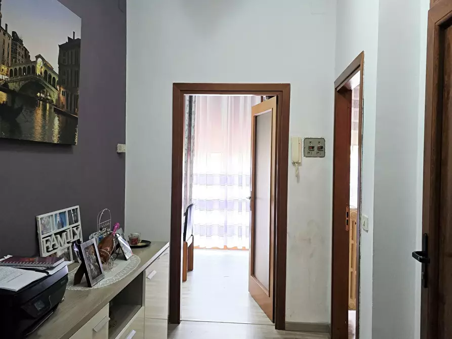 Immagine 47 di Quadrilocale in vendita  in Via Trento a Castiglione Del Lago