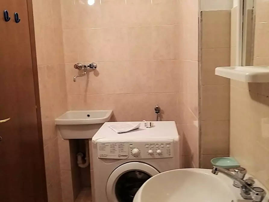 Immagine 19 di Porzione di casa in vendita  in Via Anghiari a Castiglione Del Lago