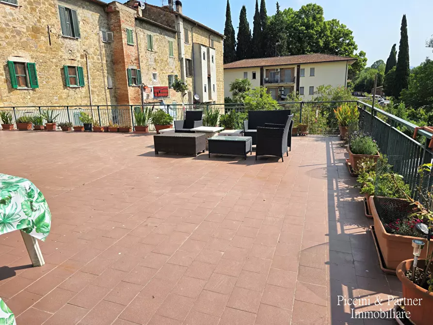 Immagine 16 di Pentalocale in vendita  in Via Giacomo Puccini 84 a Perugia