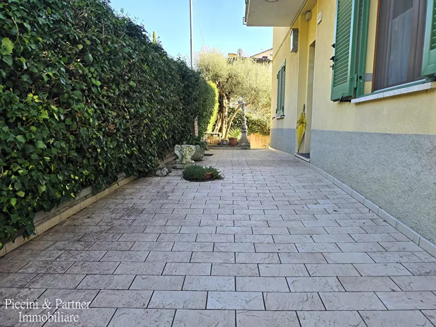 Immagine 2 di Porzione di casa in vendita  in Via dei Narcisi 39 a Perugia