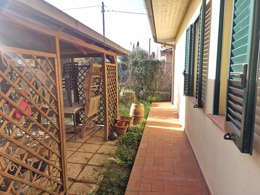 Immagine 42 di Porzione di casa in vendita  in Via Fioretti a Castiglione Del Lago