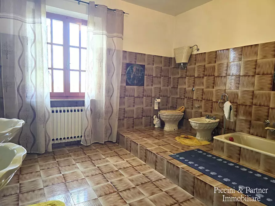 Immagine 85 di Rustico / casale in vendita  in Via Paganico 2 a Castiglione Del Lago