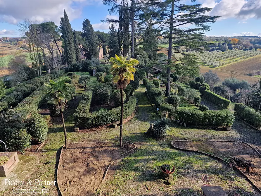 Immagine 49 di Villa in vendita  in Via Gozzano Vocabolo Giorgi a Castiglione Del Lago