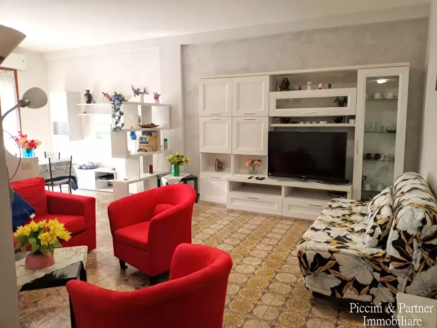 Immagine 7 di Quadrilocale in vendita  in Via Magliano 15 a Massa