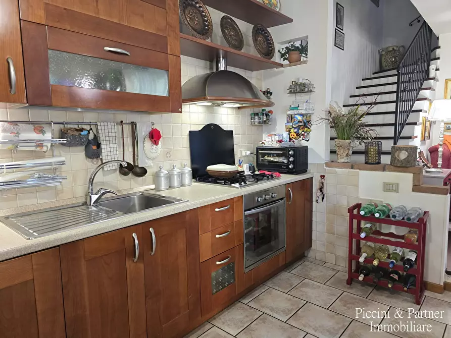 Immagine 12 di Villetta a schiera in vendita  in Via Macedonio Melloni a Spoleto