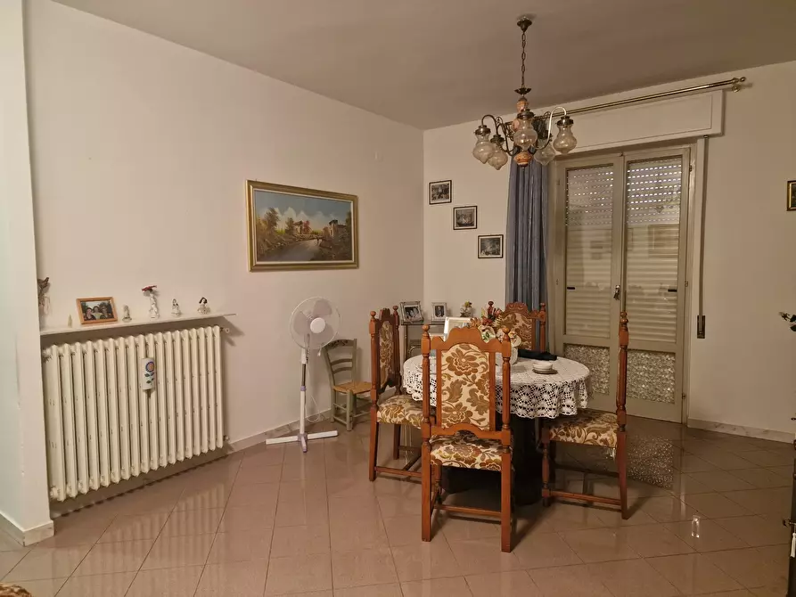 Immagine 16 di Quadrilocale in vendita  in Str. Tiberina Nord 159 a Perugia