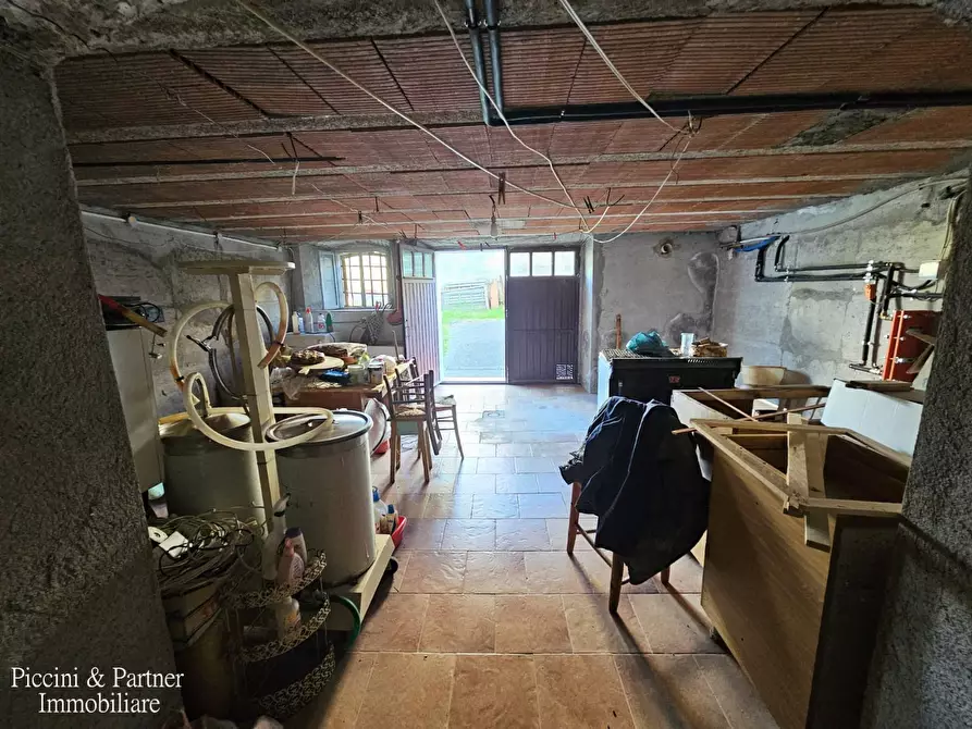 Immagine 30 di Porzione di casa in vendita  in Via dell'Assino Camporeggiano 19 a Gubbio