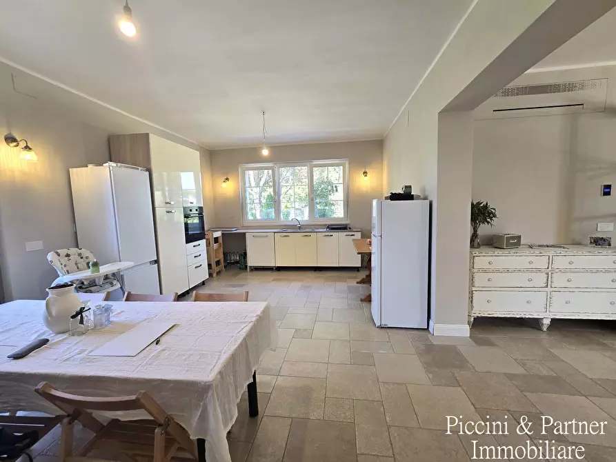 Immagine 19 di Villa in vendita  in Località Castagni 2 a Castiglione Del Lago