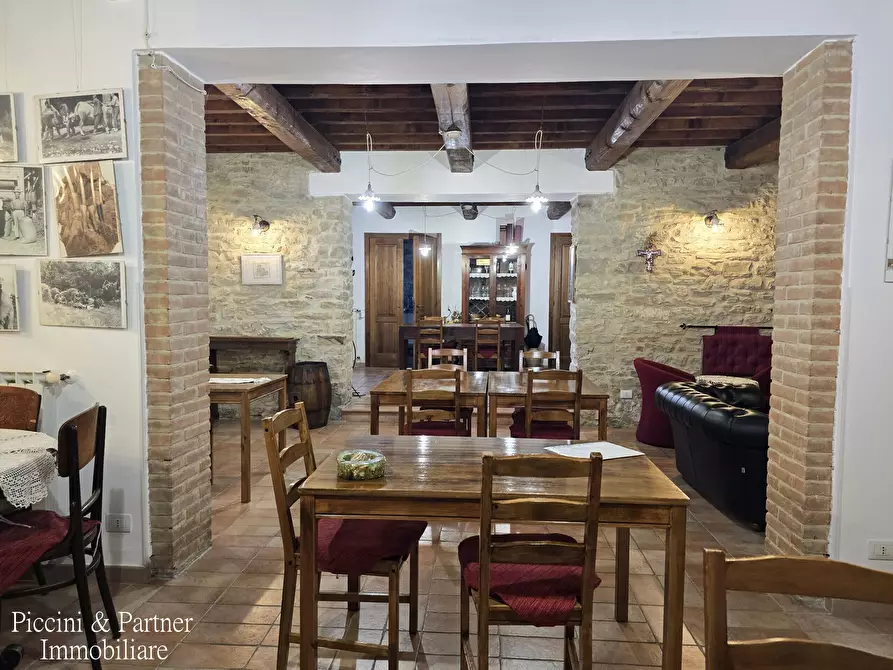 Immagine 10 di Agriturismo in vendita  in S.B.Vecchio a Gubbio