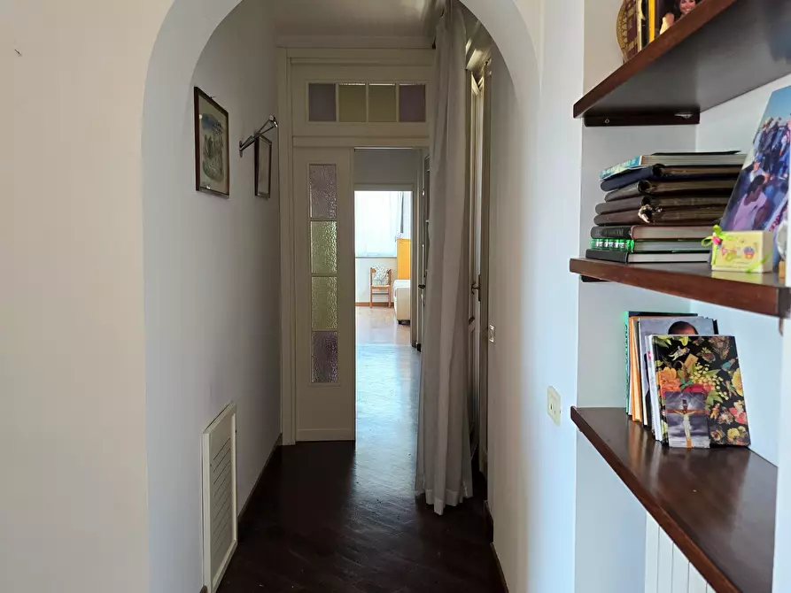 Immagine 29 di Pentalocale in vendita  in Via Orvieto 2 a Perugia