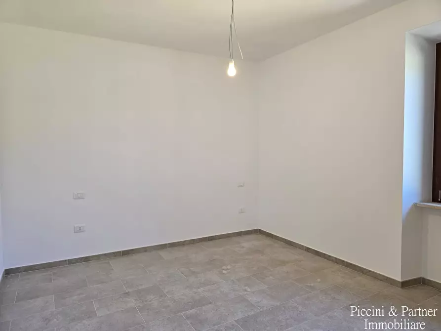 Immagine 23 di Rustico / casale in vendita  a Assisi