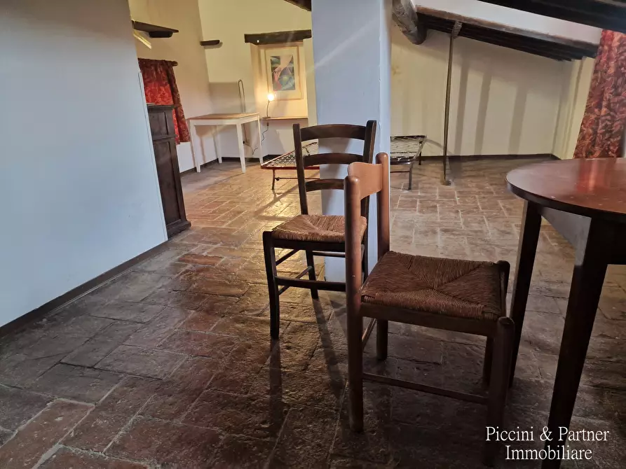 Immagine 10 di Loft/Open space in vendita  in Via Cenaioli a Magione