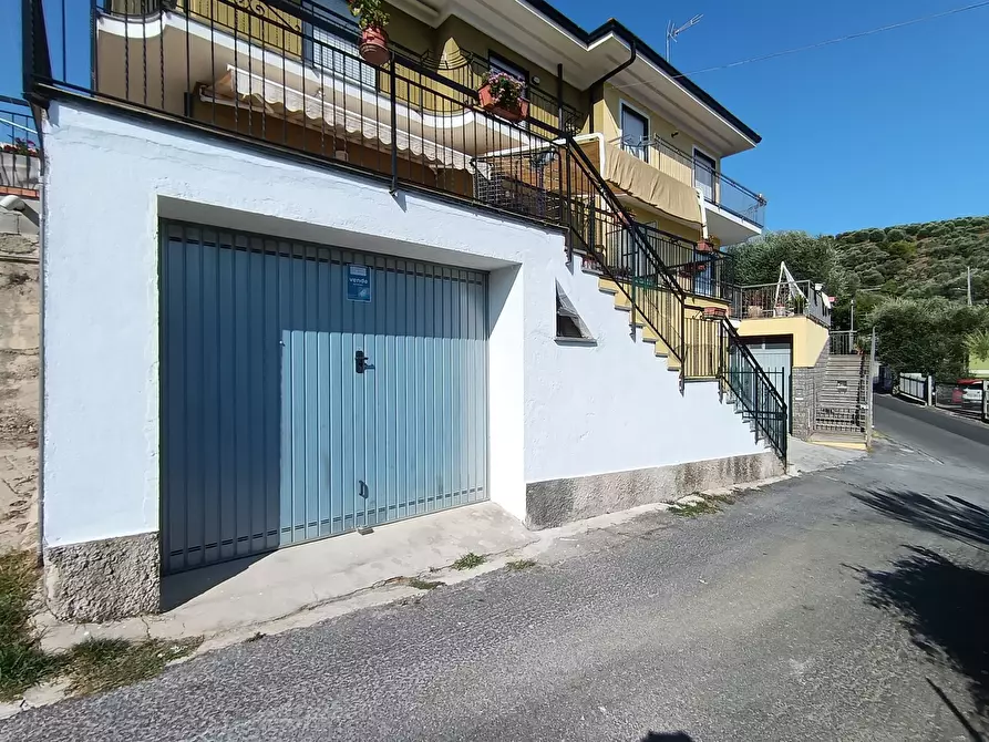 Immagine 1 di Garage in vendita  in Via A. San Novaro a Diano San Pietro