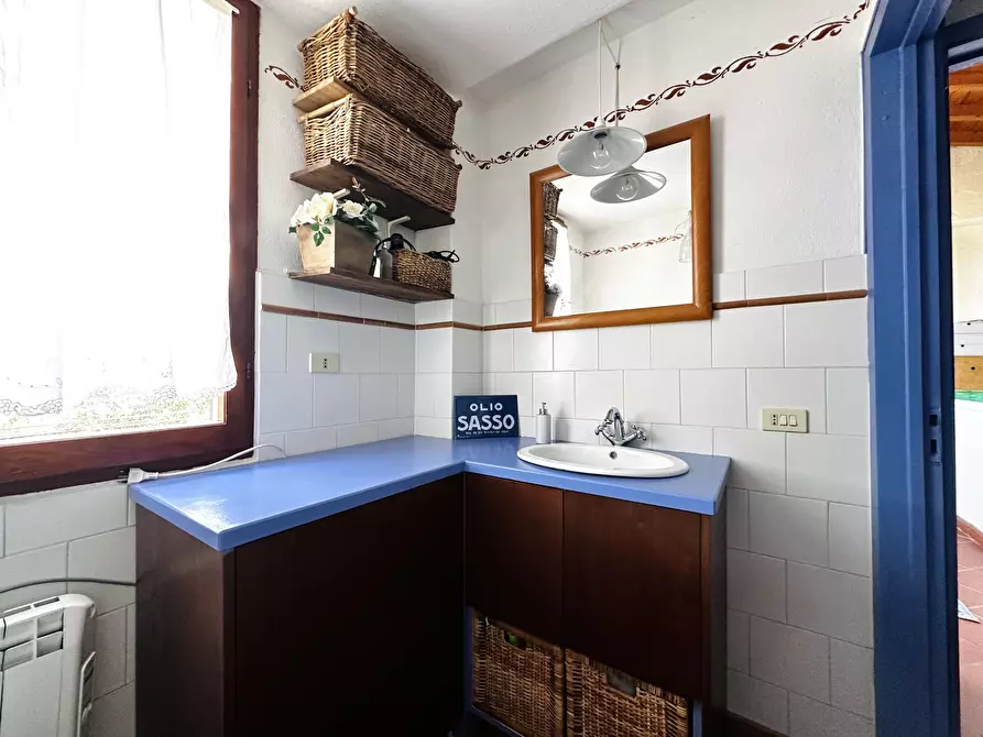 Immagine 29 di Rustico / casale in vendita  in Via Madonna Della Neve a Diano Castello