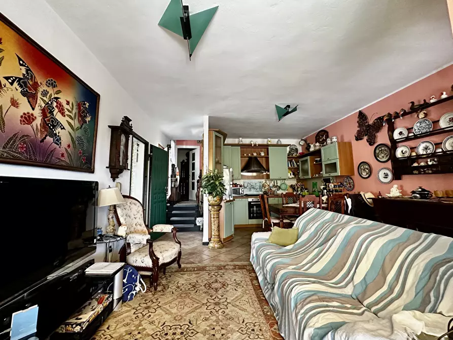 Immagine 7 di Villetta a schiera in vendita  in Via San Benedetto 4 a Diano Arentino