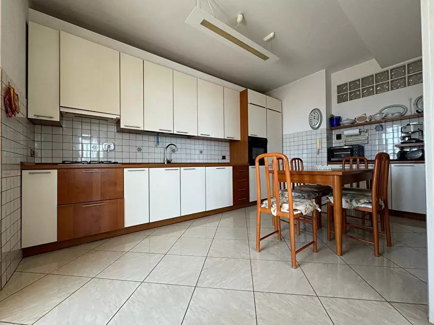 Immagine 22 di Pentalocale in vendita  in Strada San Martino a San Remo