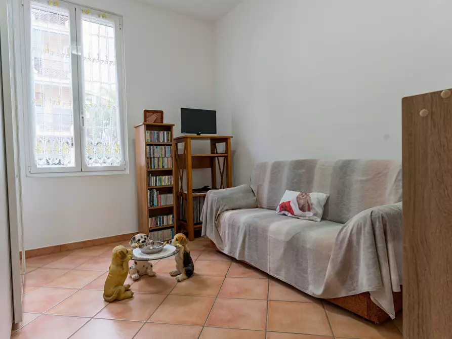 Immagine 41 di Quadrilocale in vendita  in Via Generale A. Lamarmora 221 a San Remo