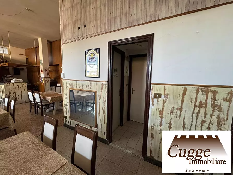 Immagine 10 di Locale commerciale in vendita  in Strada Sen. Ernesto Marsaglia 89 a San Remo